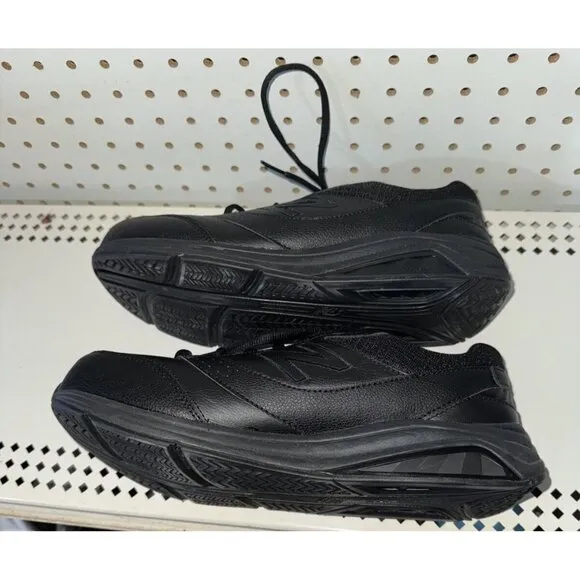 New Balance 928v3 Womens Leather Athletic Walking Shoes Size 11 D WIDE Black