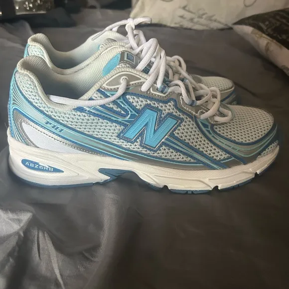 New Balance Blue and White Sneakers with Comfort Cushioning