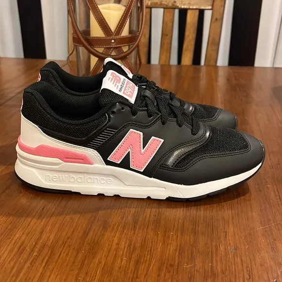 New Balance CW997HCY shoes sneakers new 997 black pink Womens Size 10