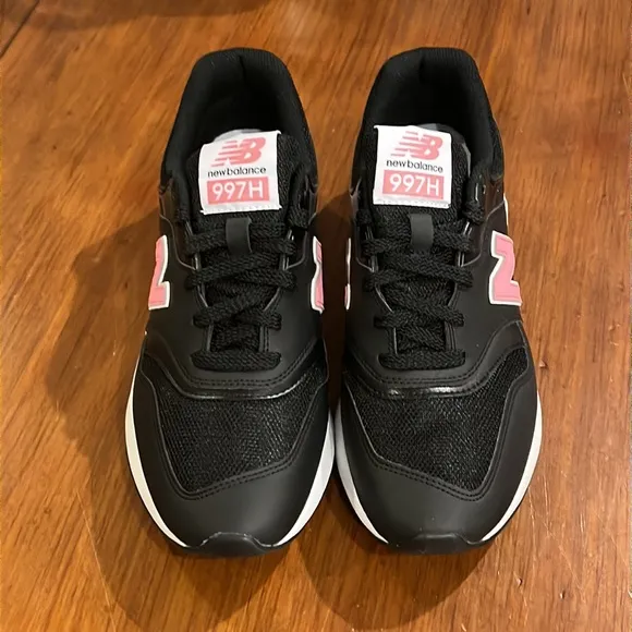New Balance CW997HCY shoes sneakers new 997 black pink Womens Size 10