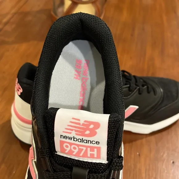 New Balance CW997HCY shoes sneakers new 997 black pink Womens Size 10