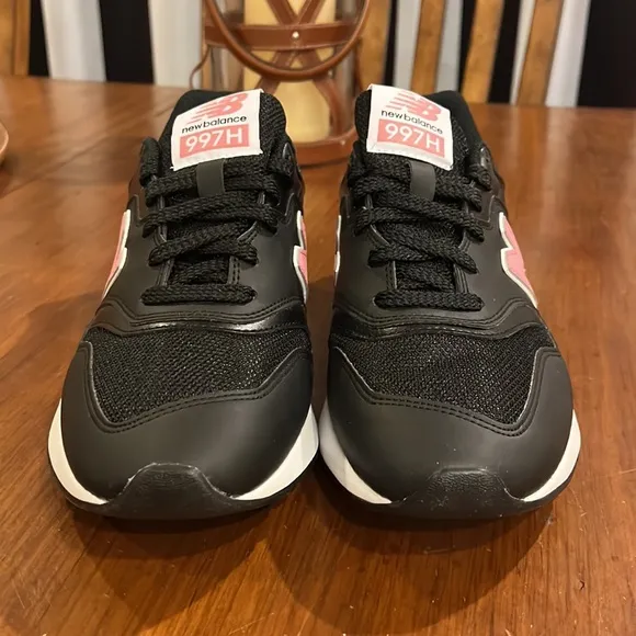 New Balance CW997HCY shoes sneakers new 997 black pink Womens Size 10