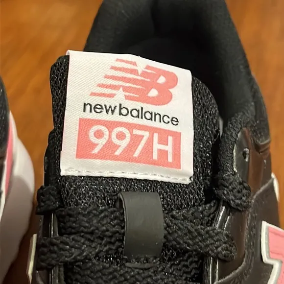 New Balance CW997HCY shoes sneakers new 997 black pink Womens Size 10