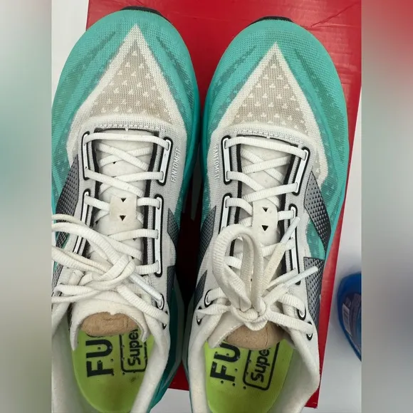 New Balance Elite v4 Running Shoes Womens Size 9 Cyber Jade Lace Up WRCELCT4 .