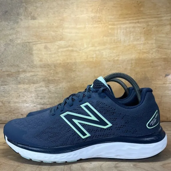 New Balance FF 680 v7 Womens Sz 9.5 (B) Running Shoes Sneakers Navy Blue W680CN7