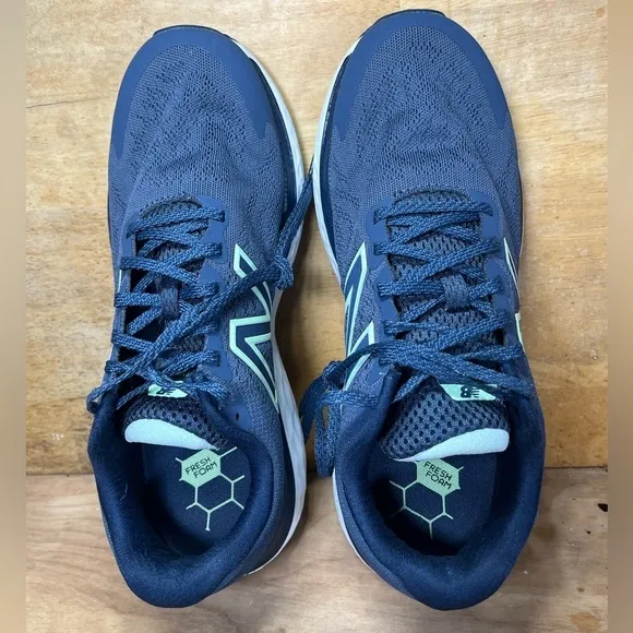 New Balance FF 680 v7 Womens Sz 9.5 (B) Running Shoes Sneakers Navy Blue W680CN7
