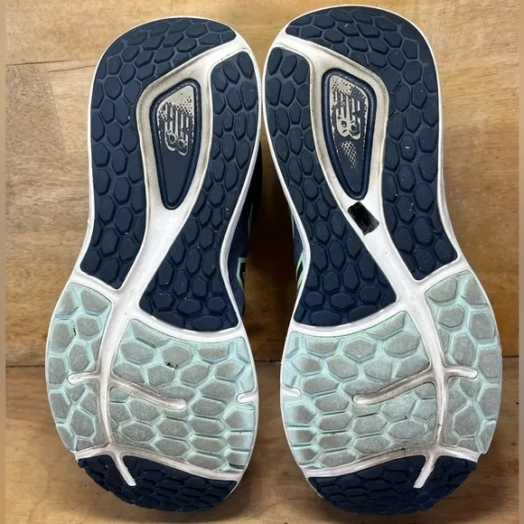 New Balance FF 680 v7 Womens Sz 9.5 (B) Running Shoes Sneakers Navy Blue W680CN7