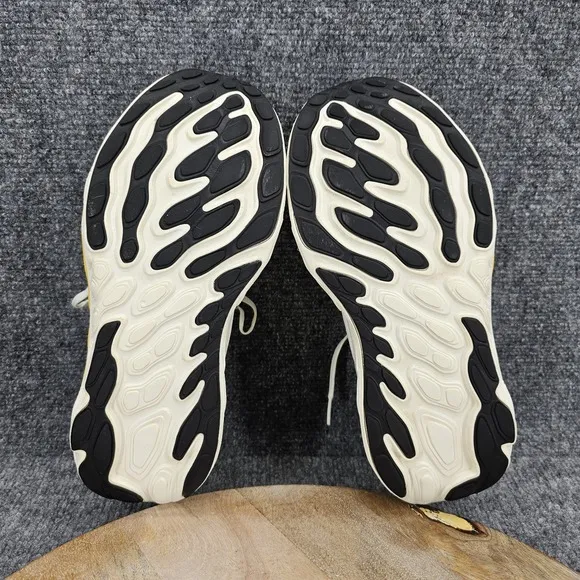 New Balance FF X Vongo V6 Womens Size 9.5 Ivory White Running Shoes WVNGOCJ6