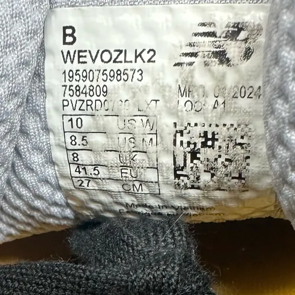 NEW BALANCE Fresh Foam EVOZ V2 Running Shoes Black White Size 8.5 Men, 10 Women