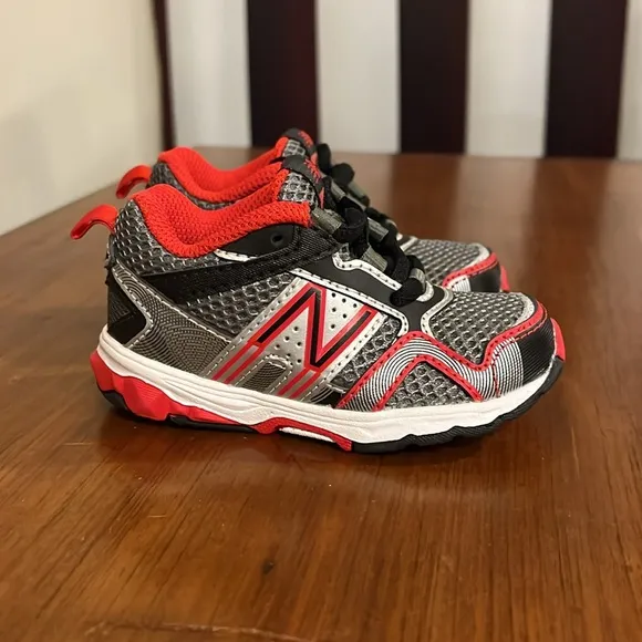 New Balance KJ695BRI 695 shoes sneakers new boys Toddlers Size 5