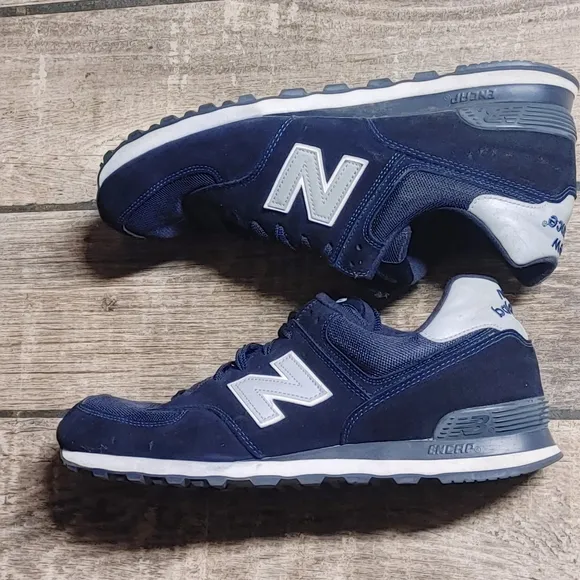 New Balance Men's Navy Sneakers Size 14
