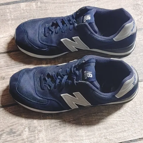 New Balance Men's Navy Sneakers Size 14