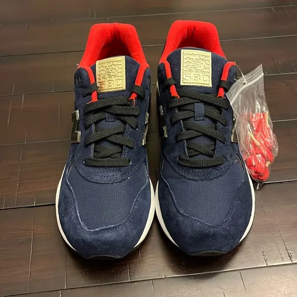 New Balance MRT580AA 580 shoes sneakers new Mens Size 9.5 navy blue
