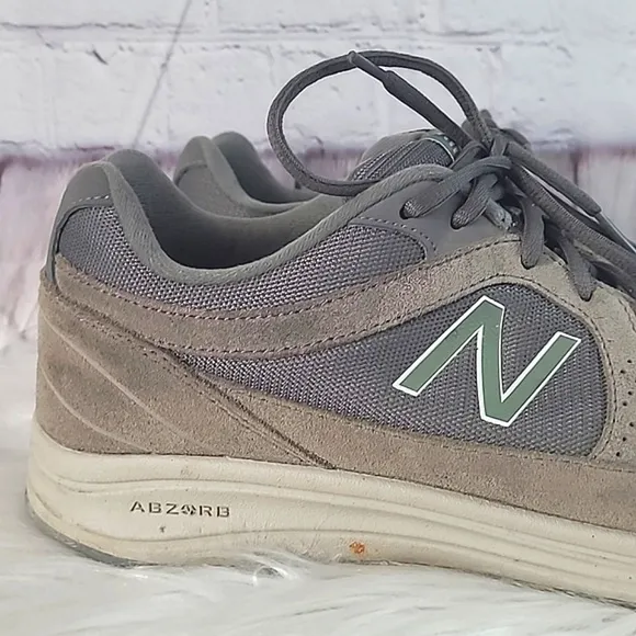 New Balance MW877GT Grey Suede Walking Shoes Sneakers Men’s Size 10.5
