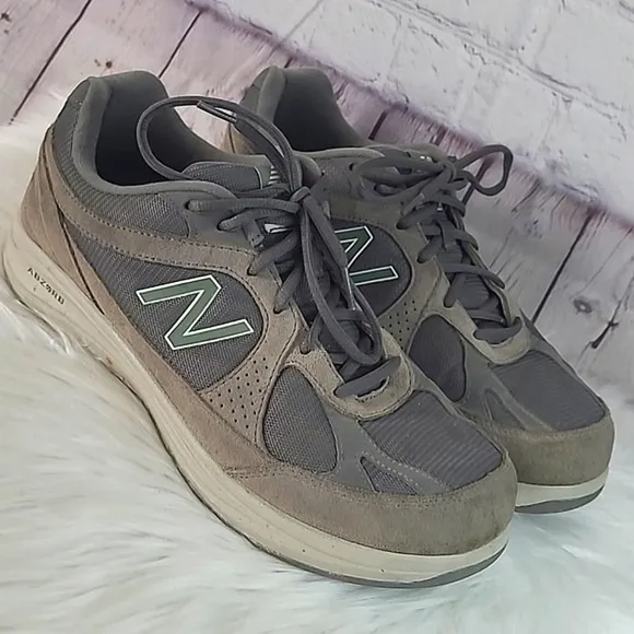 New Balance MW877GT Grey Suede Walking Shoes Sneakers Men’s Size 10.5