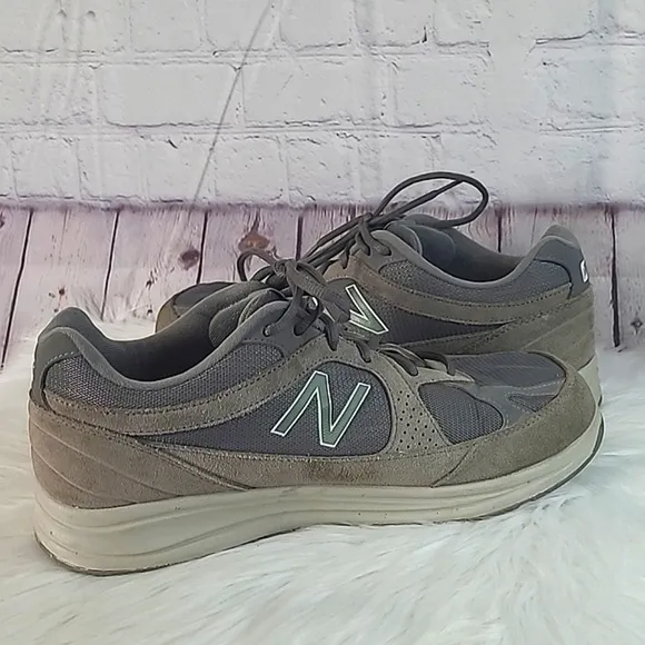 New Balance MW877GT Grey Suede Walking Shoes Sneakers Men’s Size 10.5