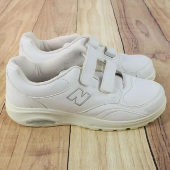 New Balance Shoes Womens 9 D Wide White Walking Sneakers 577 VW