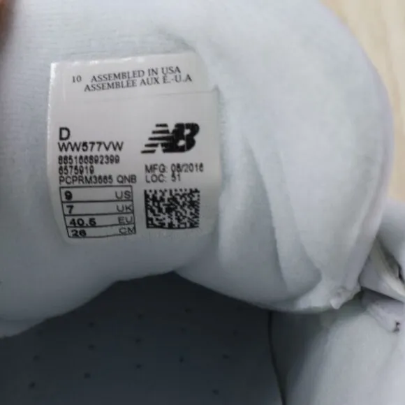 New Balance Shoes Womens 9 D Wide White Walking Sneakers 577 VW