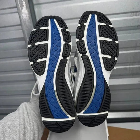 New Balance Sneakers Mens 9.5 D White Blue Walking MW847WN Athletic Shoes NEW