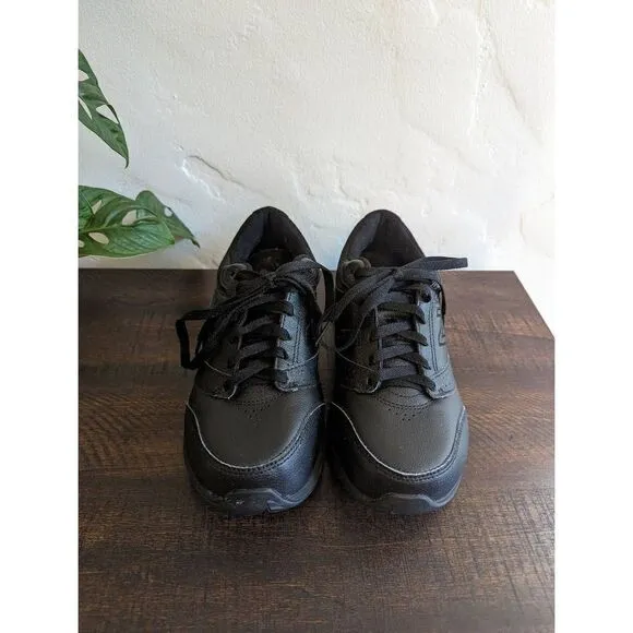 New Balance Women's 928v3 Black Leather Walking Shoes - Size 8