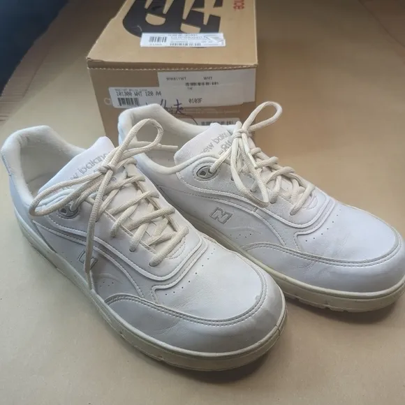 New Balance Women's SZ 12 4A Walking Shoes DSL-2 White WW811WT Cancer Awareness