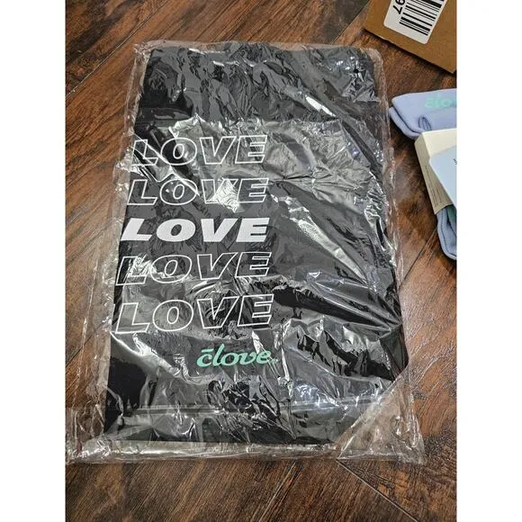 NEW CLOVE BUNDLE W/8.5 M7 NEW BLACK NUSING SHOES