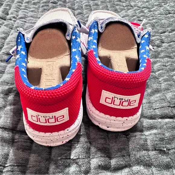 NEW Hey Dude Wally‎ Sox Tri American Pride Patriotic Shoes Sneakers Men's Sz 7