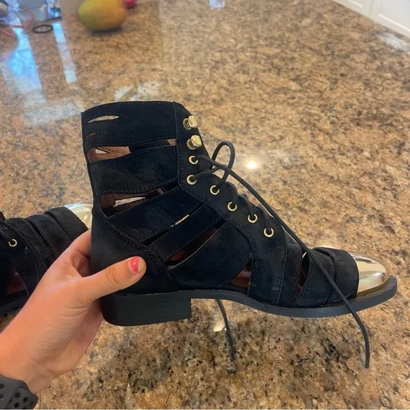 NEW Jeffrey Campbell Slashd Cap