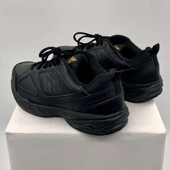 🌹New Listing🌹 NWT New Balance Men’s 626v2 Black Sneakers Shoes