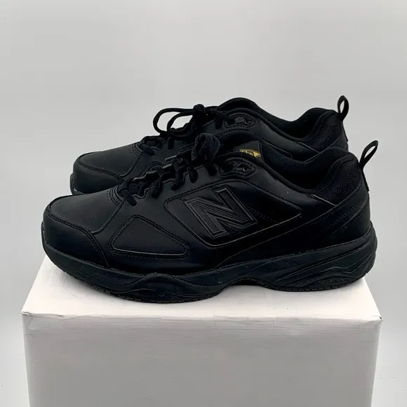 🌹New Listing🌹 NWT New Balance Men’s 626v2 Black Sneakers Shoes