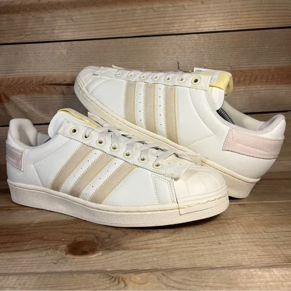 NEW Mens 10 / 11.5 Adidas Superstar x Parley “Off White” Low Top Sneakers GX6970
