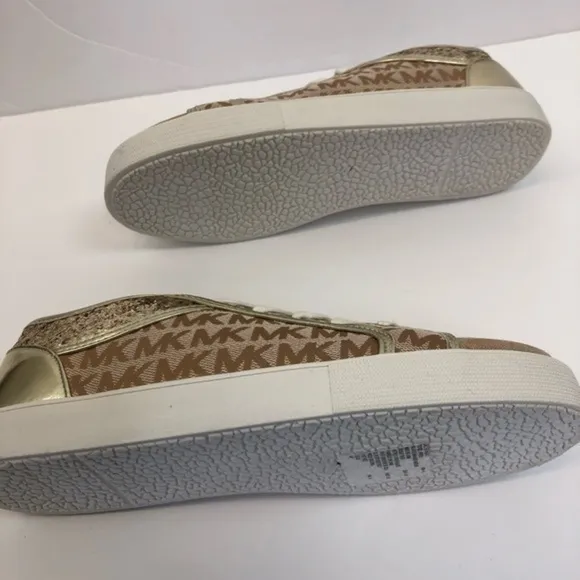 NEW Michael Michael Kors Sneaker Shoes Brown