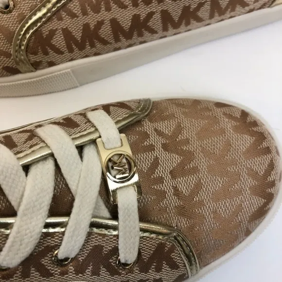 NEW Michael Michael Kors Sneaker Shoes Brown