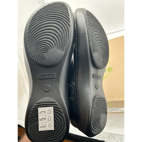 New Naot Lagoon Leather Slip Ons Black Comfort Memory Foam Size EU 42 US 11-11.5
