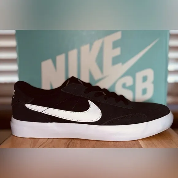 NEW Nike SB Heritage Vulc Men's Sneakers Shoes Black/White CD5010-003 9-13