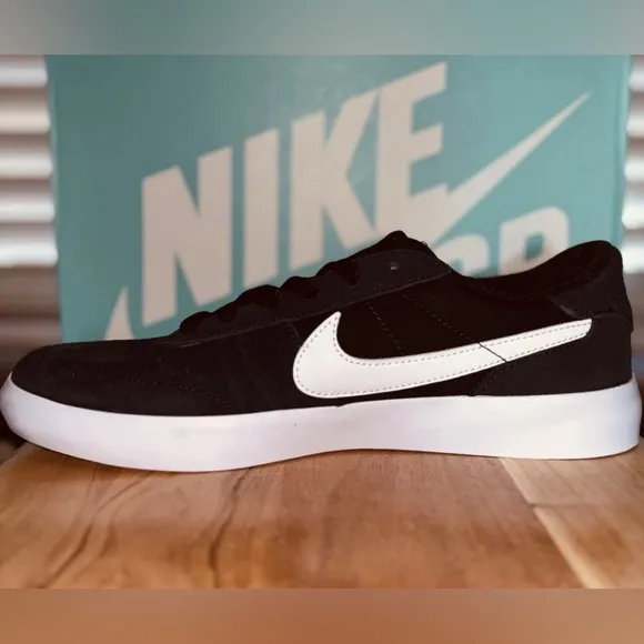 NEW Nike SB Heritage Vulc Men's Sneakers Shoes Black/White CD5010-003 9-13