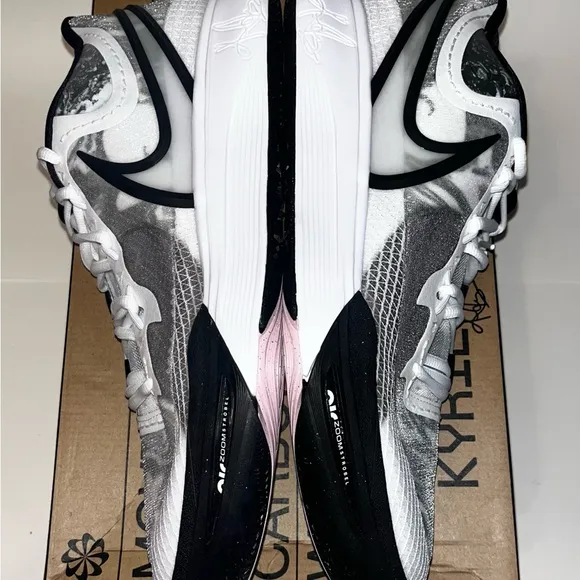 NEW Size 13 - Nike Kyrie 8 Basketball DJ6017-101 White/Black Shoe Sneaker Men