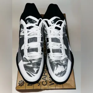 NEW Size 13 - Nike Kyrie 8 Basketball DJ6017-101 White/Black Shoe Sneaker Men