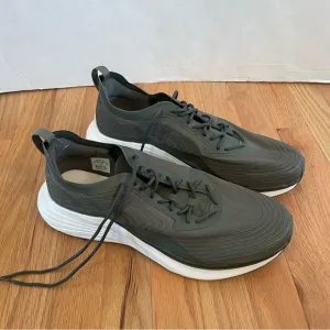 New without box APL Men's Streamline Running shoe Size 13