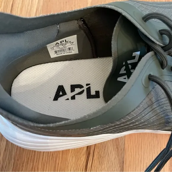 New without box APL Men's Streamline Running shoe Size 13