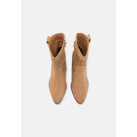 NEW XTI women's ankle country boots in brown