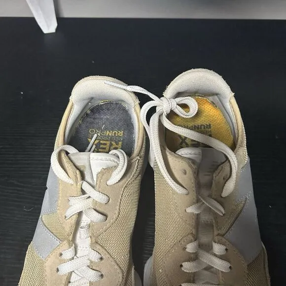 New Balance 327 Beige Tan Silver Shoes MS327ME1 Mens Size 8 Shoes Sneakers