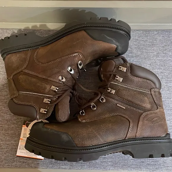 NIB Avenger Steel Toe USA Work boots 7258 Men’s 11 Waterproof Brown Safety