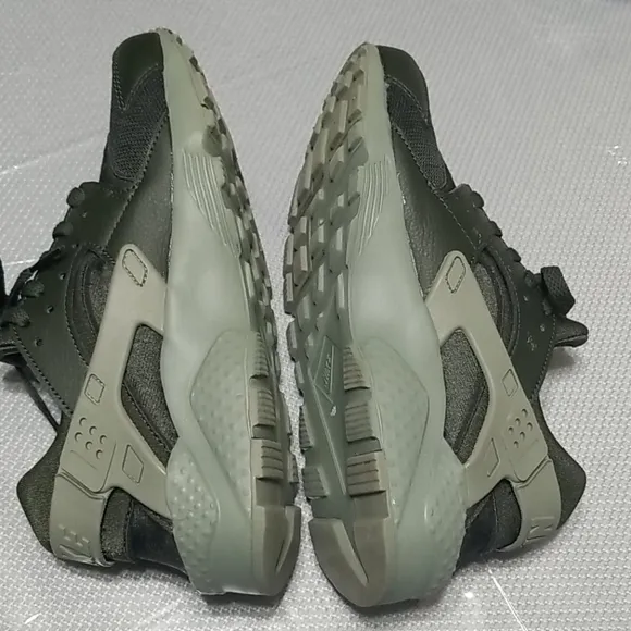 Nike 2 pairs of Huarache sneakers