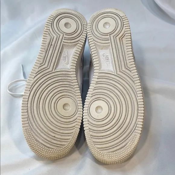 Nike Air Force-1 Womens size 8.5 Sneakers white leather low top, pre-owned, nice