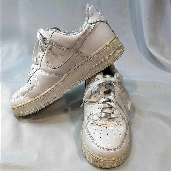 Nike Air Force-1 Womens size 8.5 Sneakers white leather low top, pre-owned, nice