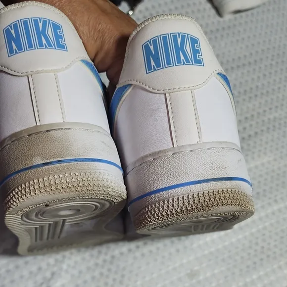 NIKE AIR FORCE EUC MENS SIZE 10 UNIVERSITY BLUE SNEAKERS SHOES