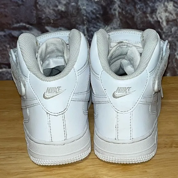 Nike Air Force One Youth Mid Top Triple white Shoes Size 1.5Y DH2934-111