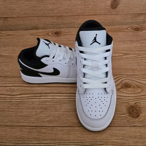 Nike Air Jordan 1 Low Sneakers