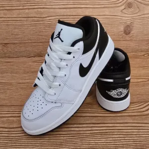 Nike Air Jordan 1 Low Sneakers